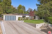 Photo - 16957 Mooncrest Dr