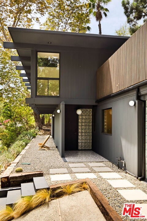 Photo - 5649 Valley Oak Dr