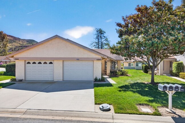 Building Photo - 2 Bedroom + 2 Bathroom Condo | Leisure Village 55+ Community | Camarillo | Unfurnished