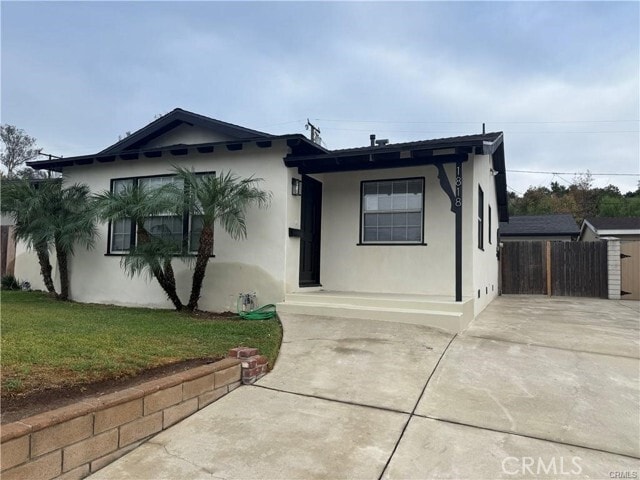 Building Photo - 1818 Deserta Dr