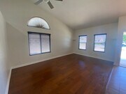 Photo - West Lancaster 4 Bedroom !