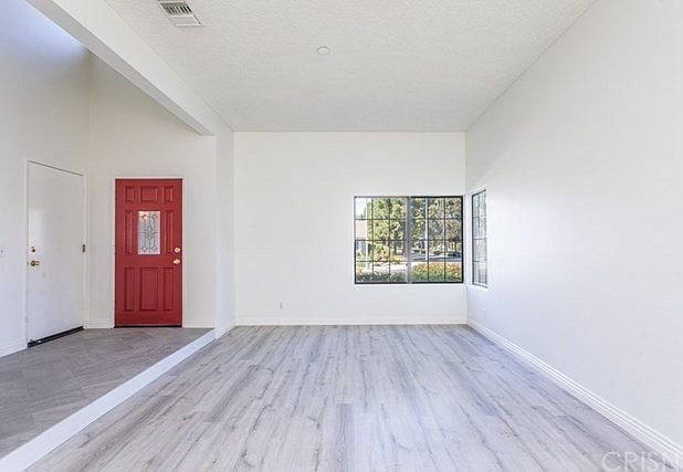 Photo - 23650 Arminta St