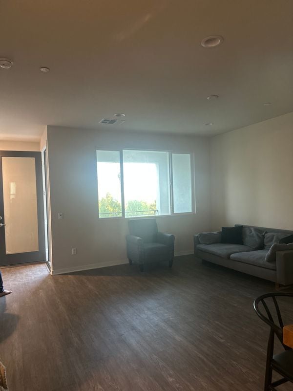 Photo - 712 Highline Way Condo
