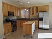 Kitchen with granite and stainless - 598 Via del Caballo House
