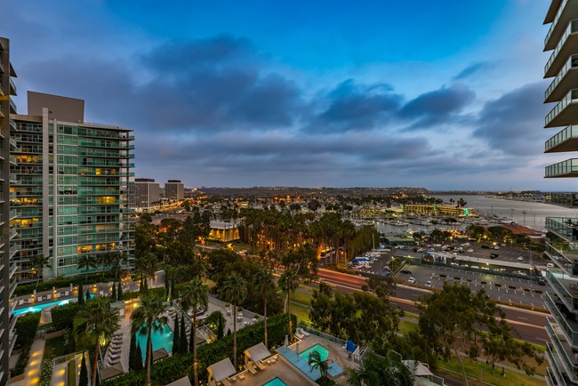 City View - Azzurra Apartments