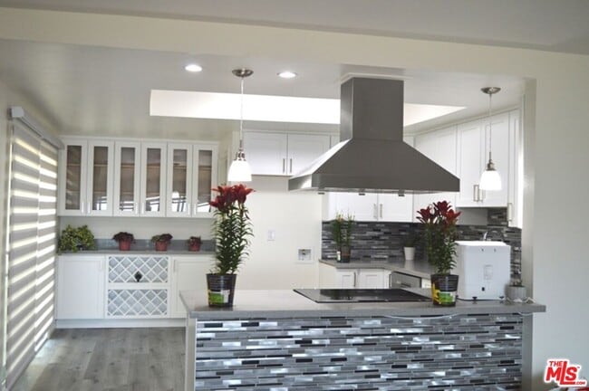 Building Photo - 5425 Godbey Dr