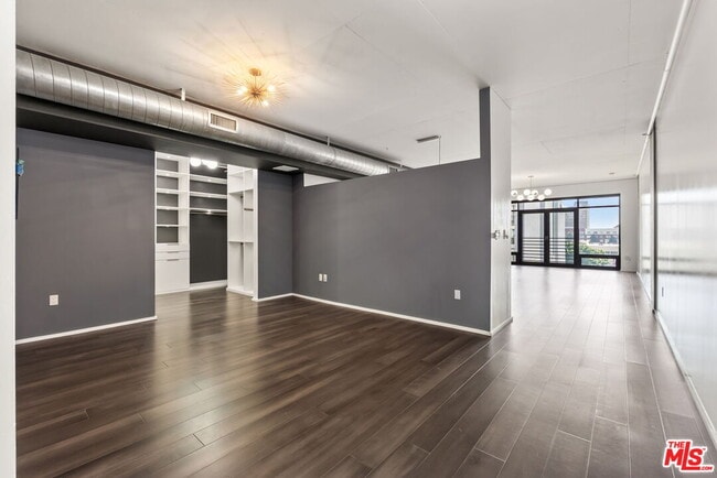 Photo - 1111 S Grand Ave Unit 716