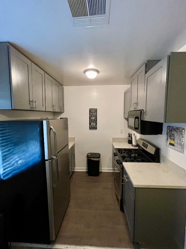 Photo - 2115 N Raymond Ave Unit 2109 Raymond