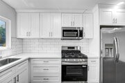 Photo - 978 S Barrington Ave Unit 01