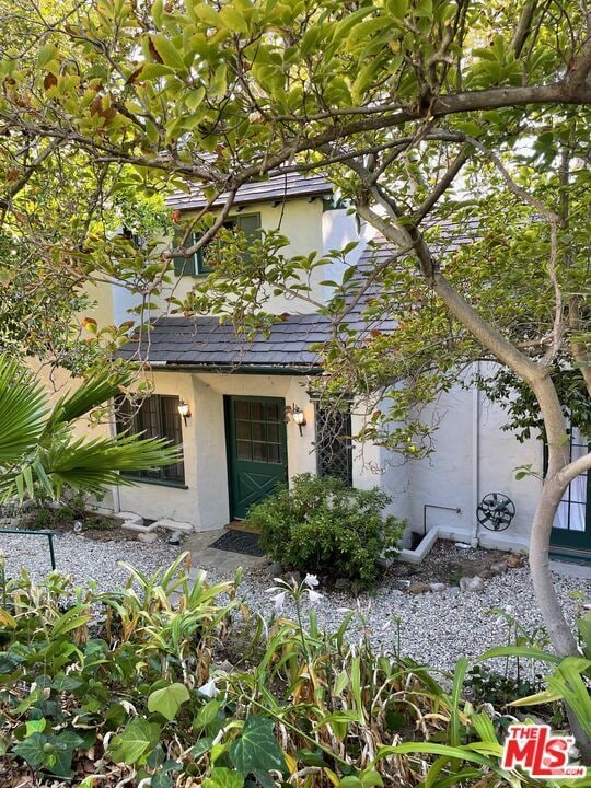 Building Photo - 3116 Lake Hollywood Dr Rental