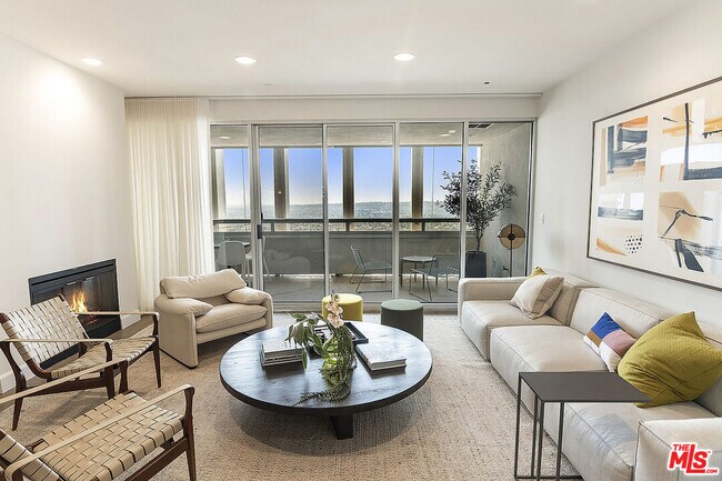 Photo - 5670 Wilshire Blvd Unit PH1