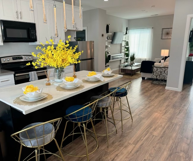 Photo - 532 Cesar E Chavez Pky Unit A