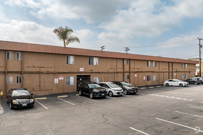 Alternate - Carson Palms Apartments