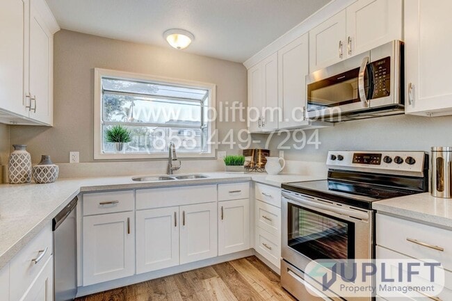 Building Photo - Louisiana St (3623-3627) Unit Louisiana St (3625)