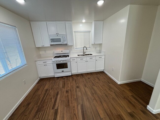 Photo - 504 Playa Blanca Ct