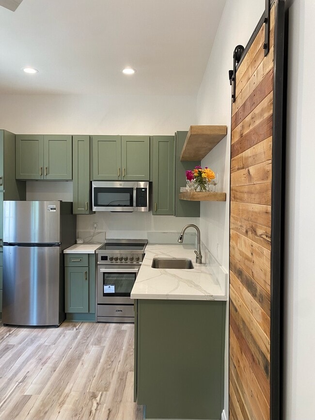 New Appliances - 1373 Napoli St Unit Quiet Studio
