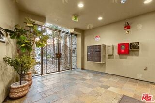 Photo - 12104 Hoffman St