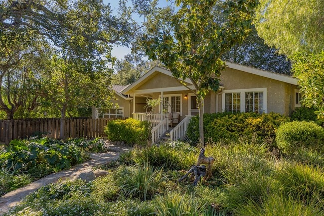 Photo - East End Hideaway