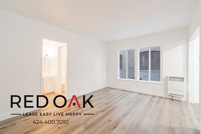 Building Photo - 745 S Mariposa Ave Unit 6