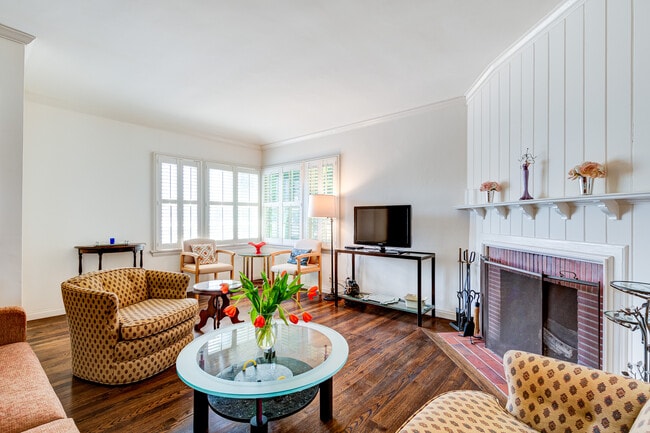 Photo - 1254 Devon Ave Unit 1254