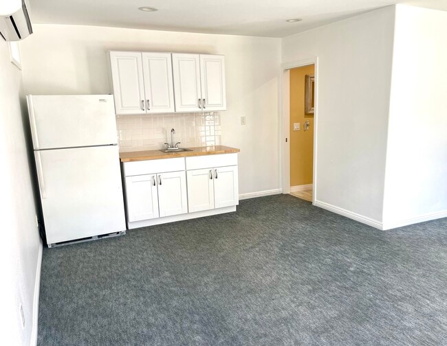 Photo - 4911 Sunnyslope Ave