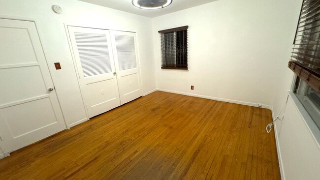 Photo - 878 Warren Ave Unit 3