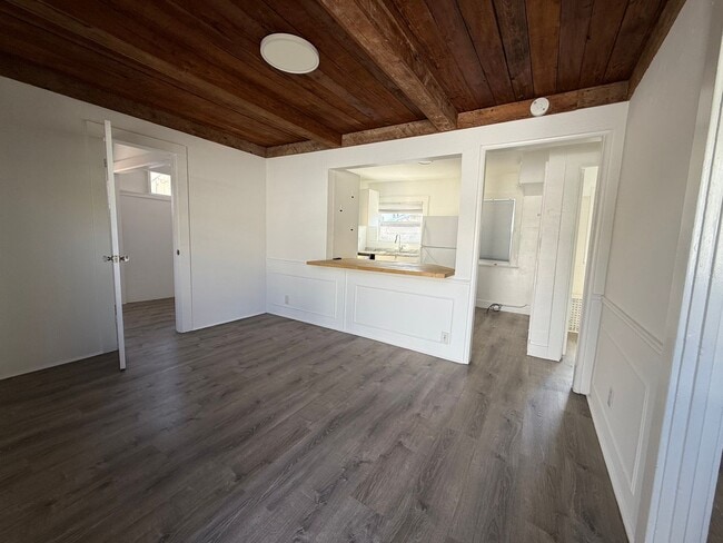 Photo - 6028 Eleanor Ave Unit 6028