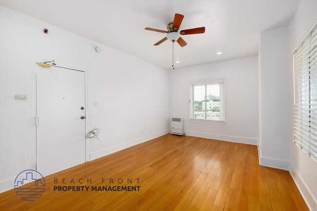 Photo - 463 South Hartford Ave.