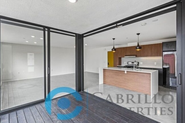 Photo - 2870 Fourth Ave Unit #304