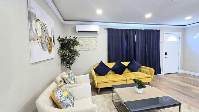 Photo - 1059 Gillespie Dr Unit SI ID1471793P