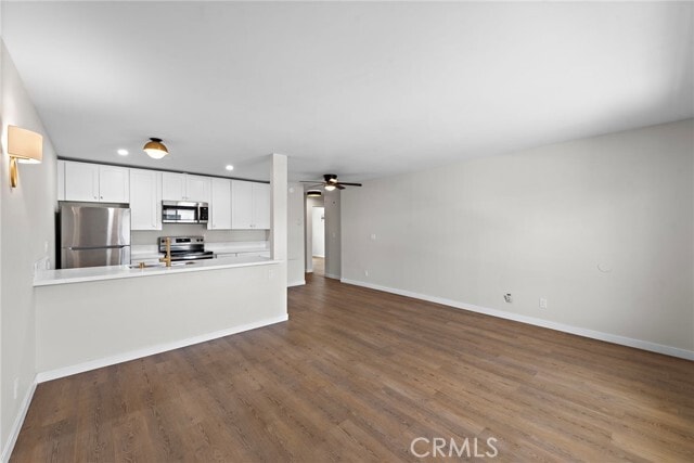 Building Photo - 6679 Linda Vista Rd Unit 30