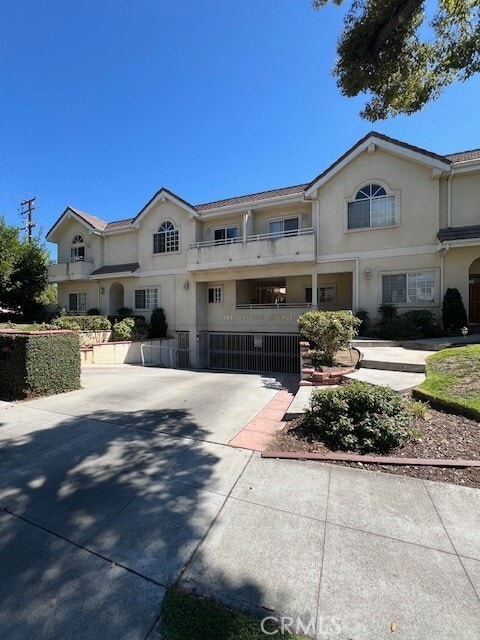 Photo - 900 Arcadia Ave