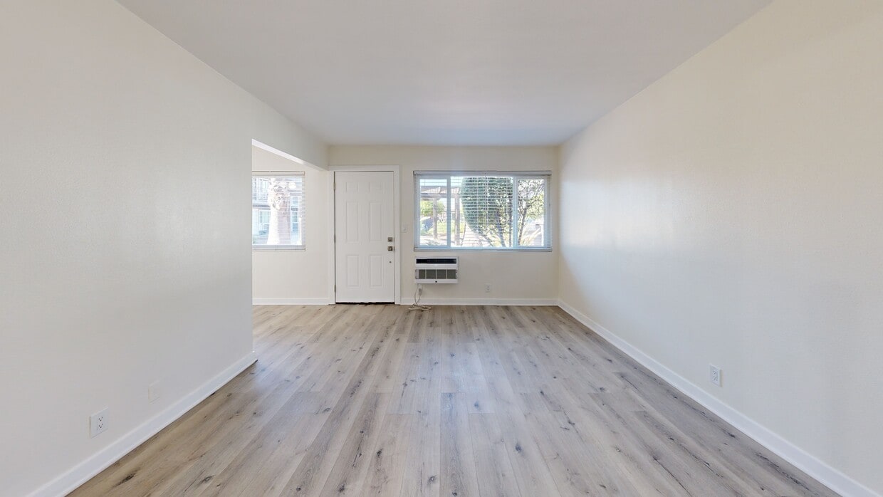 3D Tour - 14119 Mulberry Dr.