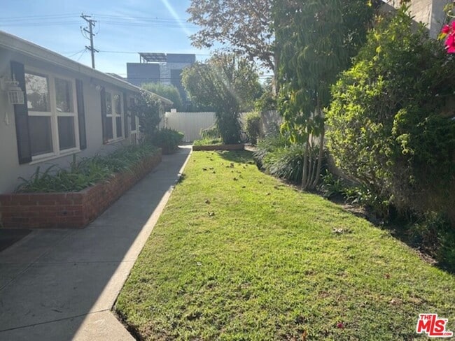 Photo - 1524 15th St Unit 1