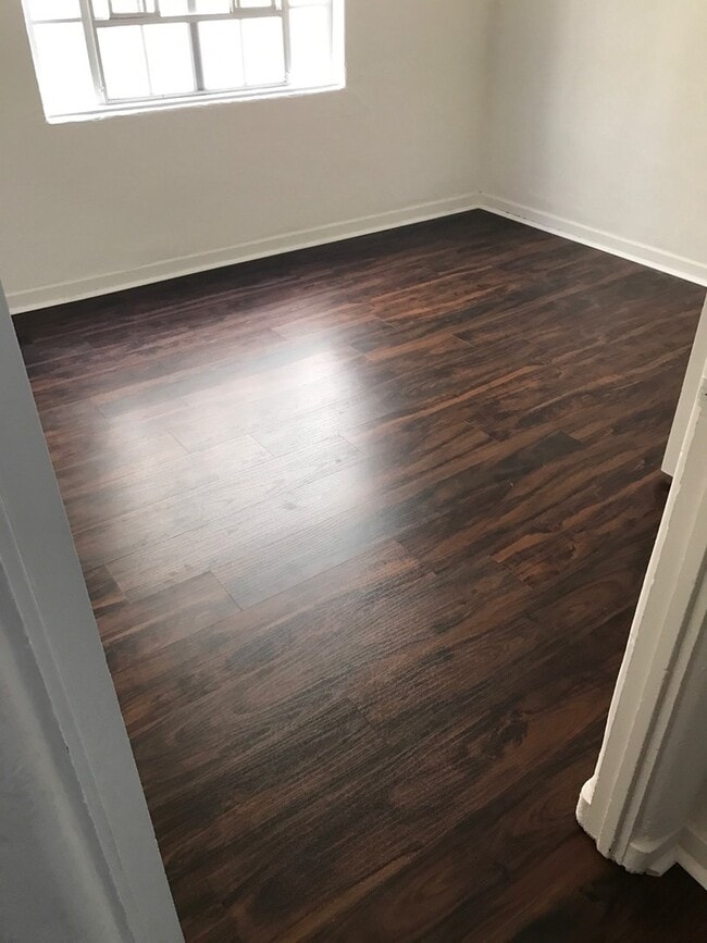 Photo - Charming 2bd/1ba Lower Unit Near Beach and...