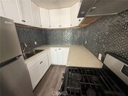 Photo - 1193 N Ardmore Ave Unit 4