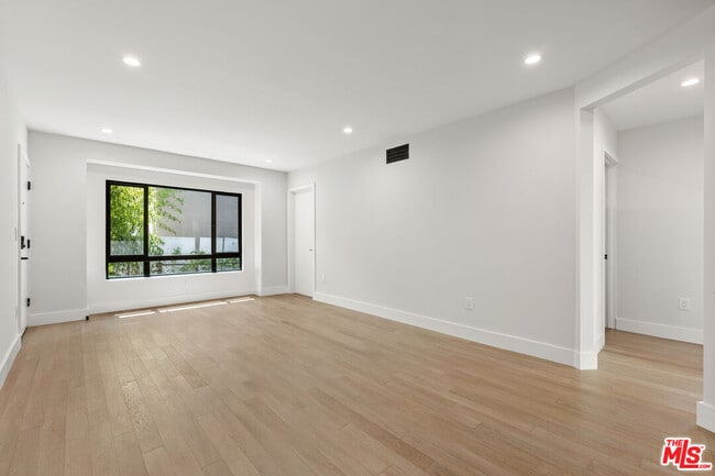 Photo - 1444 S Crescent Heights Blvd Unit 2