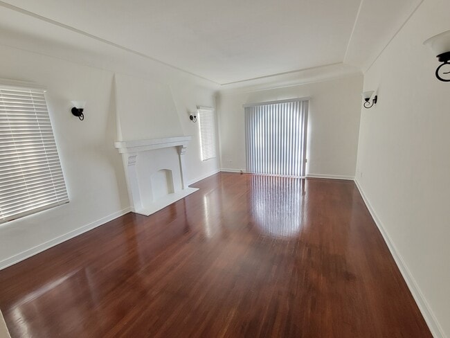 Photo - 2817 W 42nd St Unit 2817