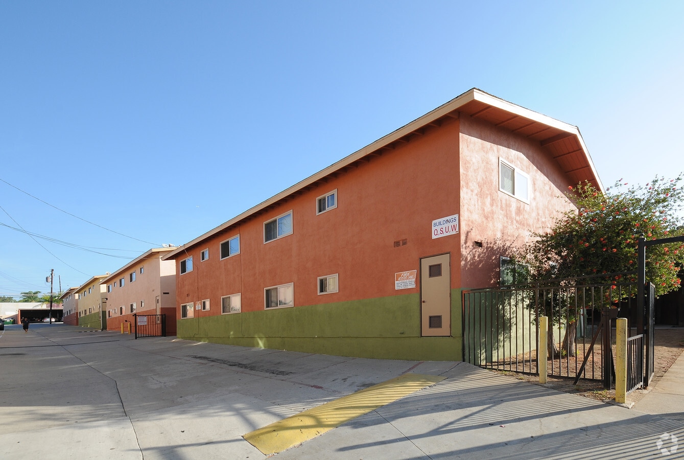 Viking Gardens Apartments - Viking Gardens Apartments