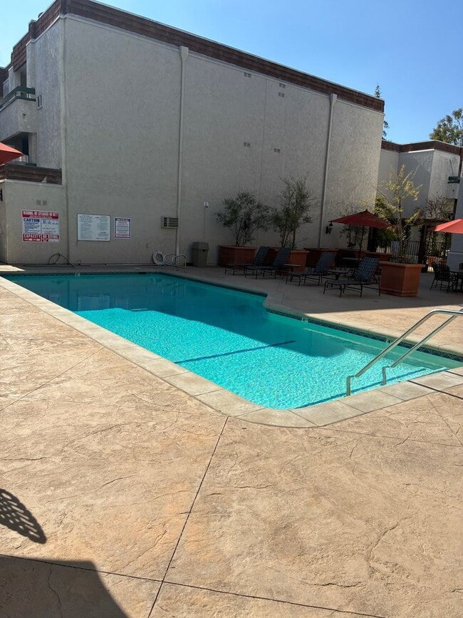 Photo - BRAND NEW 1 BEDROOM 1 BED UNIT!!!!