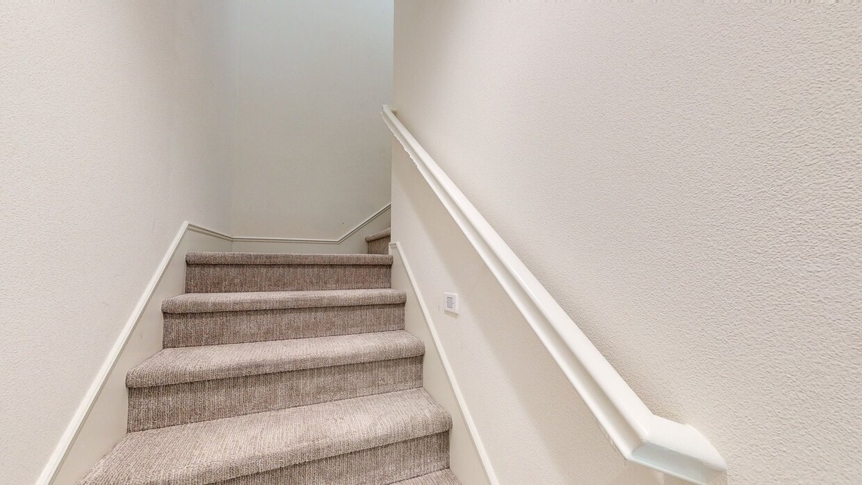 3D Tour - 312 Canoe Ct