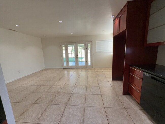 Photo - "Charming Riverside Retreat: Spacious 4-Be...