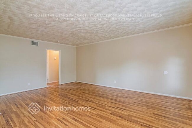 Photo - 736 E Newburgh St