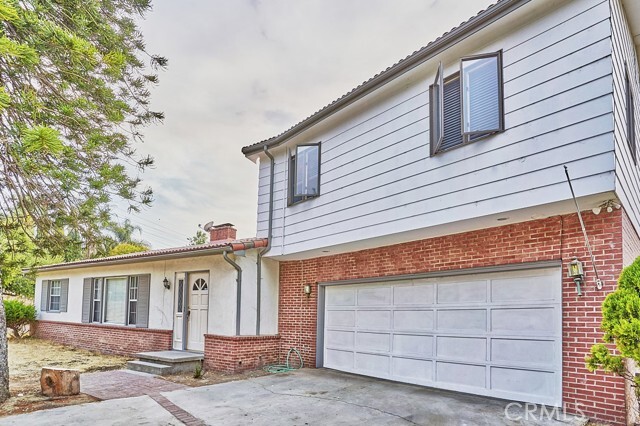 Photo - 2751 Batson Ave