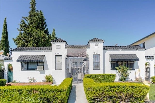 Building Photo - 1051 Western Ave