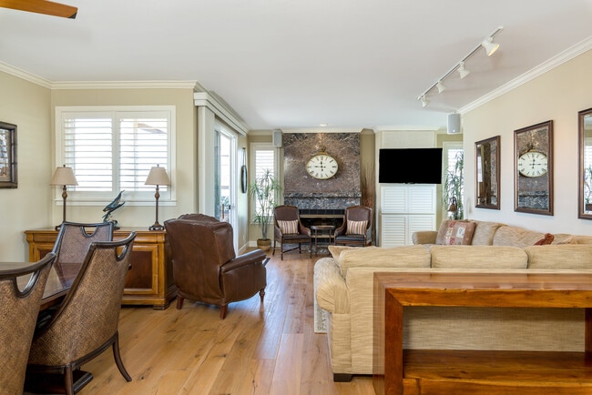 Photo - 34 4th St