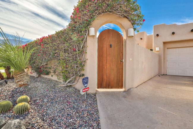 Photo - 54605 Avenida Vallejo