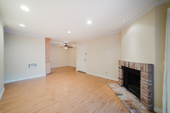 Photo - 1760 S El Camino Real Unit #207