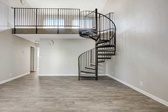 Photo - Windsor Arms Apartments