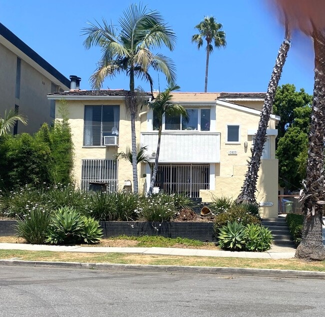 Photo - 10625 Kinnard Ave